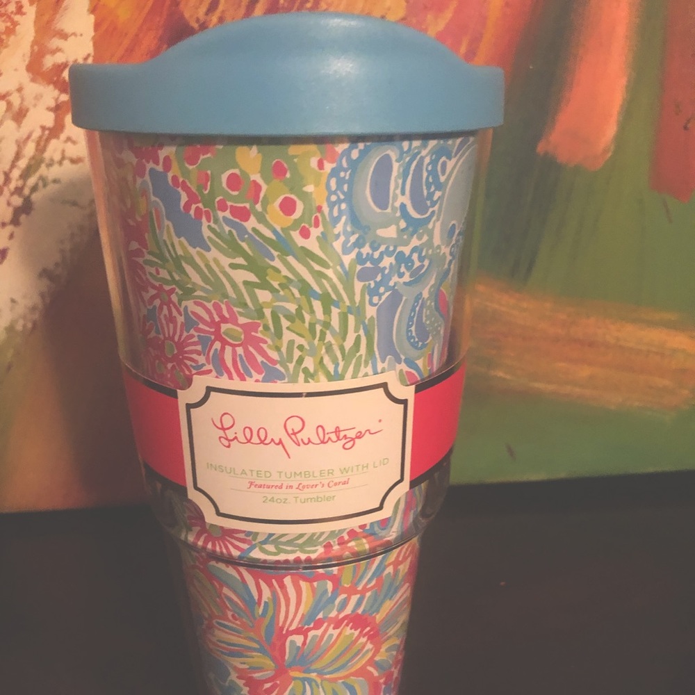 The Lilly Pulitzer 3O oz Brand New tumbler